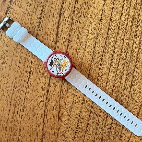 Lorus Mickey Mouse and Pluto Vintage Watch - Picture 7 of 14